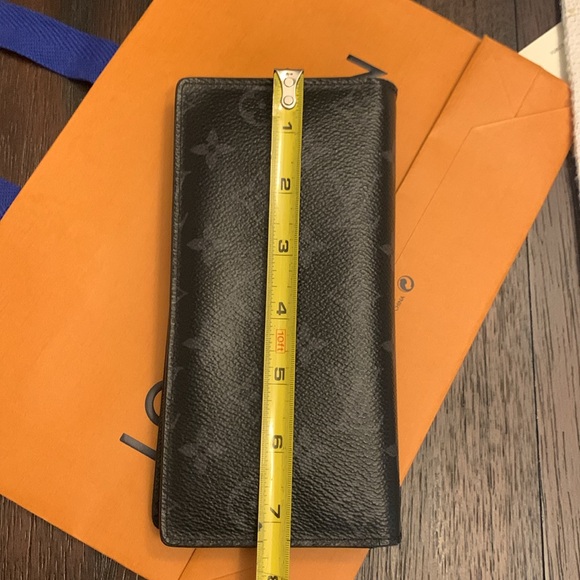 LV billfold - Picture 16 of 17